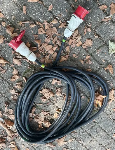 Cable triphasé 32A 18m