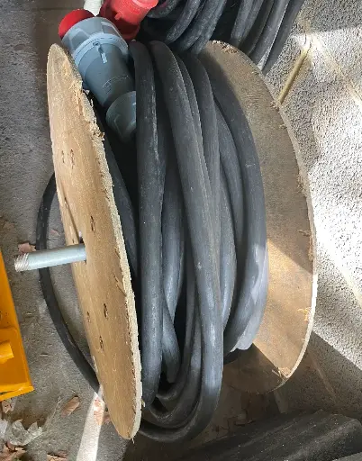 Cable triphasé 63A 50m